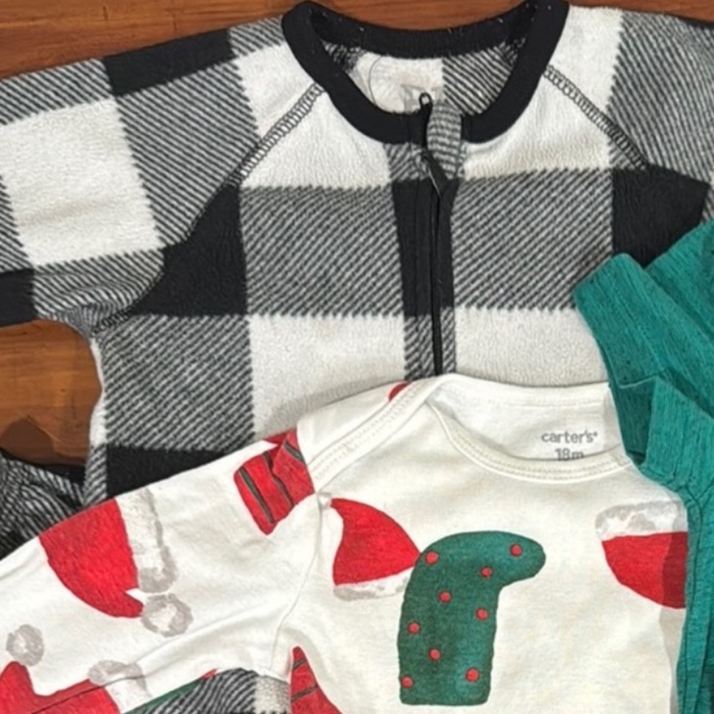 Holiday Outfit Bundle - Sleeper & Onesie Size 18mo